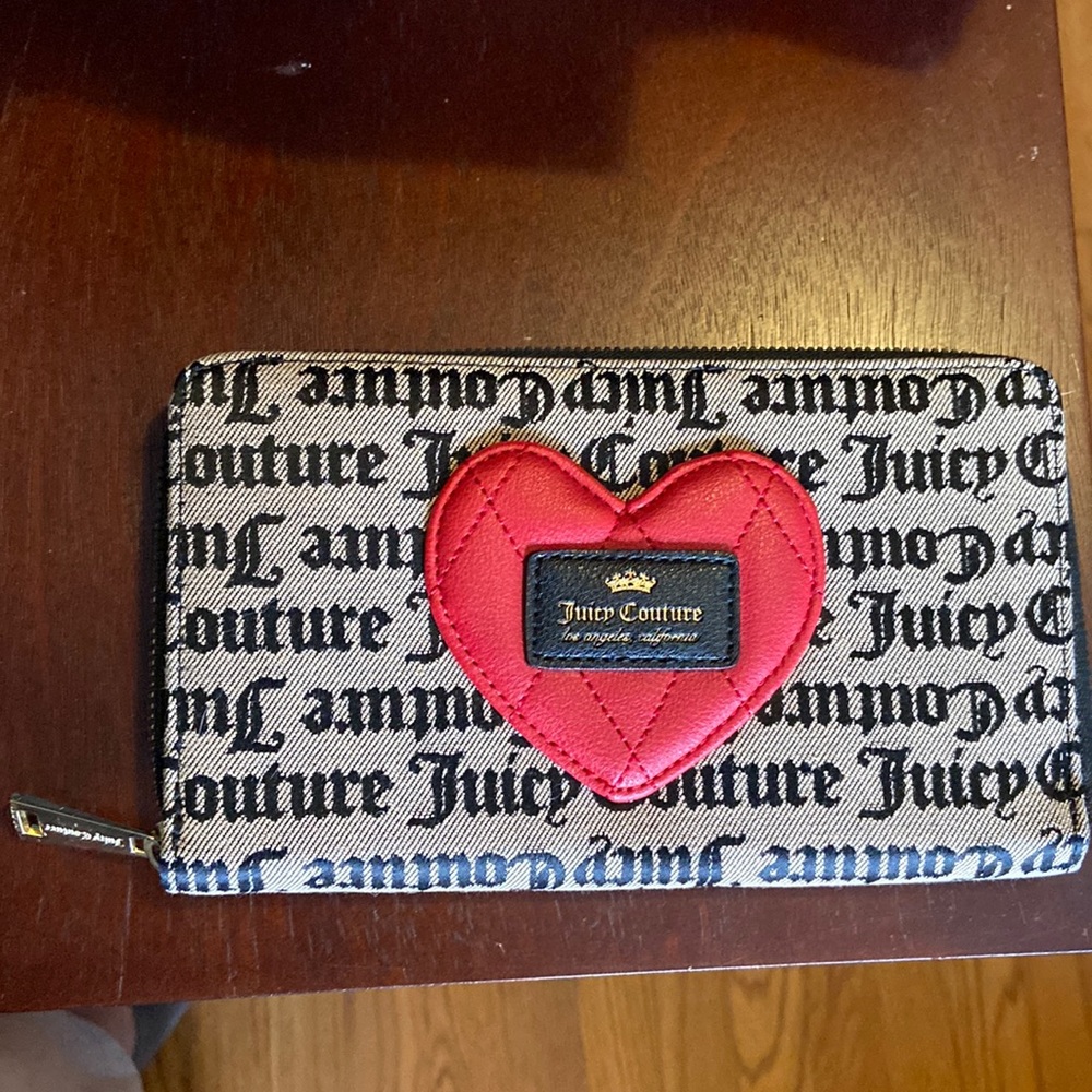 Juice Couture Continental wallet